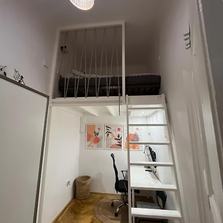 Boho Flamingo * בודפשט