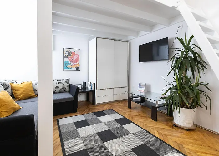 Boho Flamingo Apartment Budapest